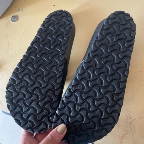 BIRKENSTOCK Black Rubber Slides - Picture 2 of 5